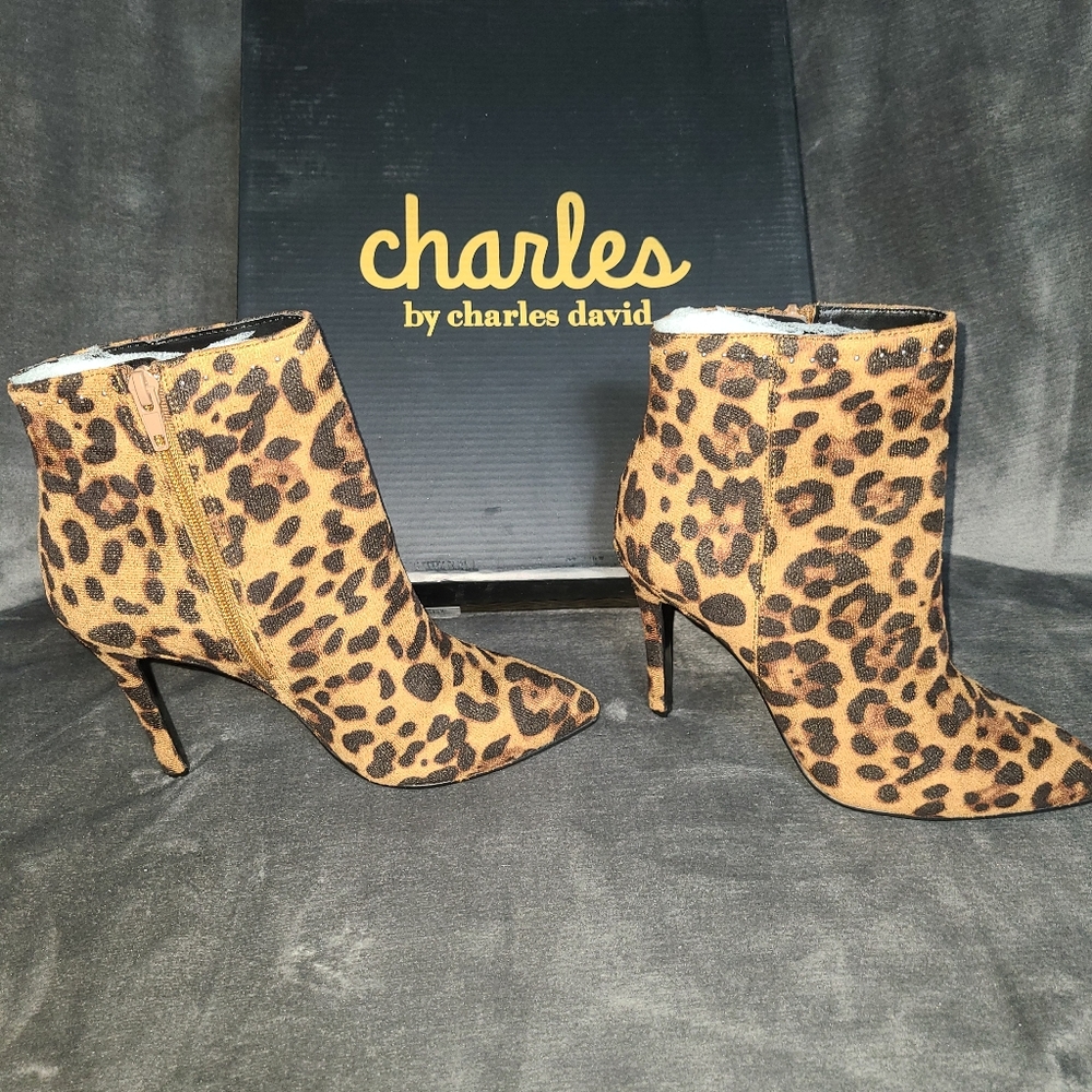 Charles by Charles David Suede Booties NWT